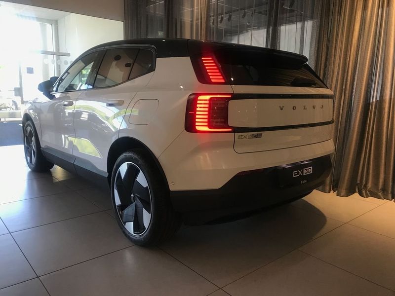 Volvo EX30 bild 3