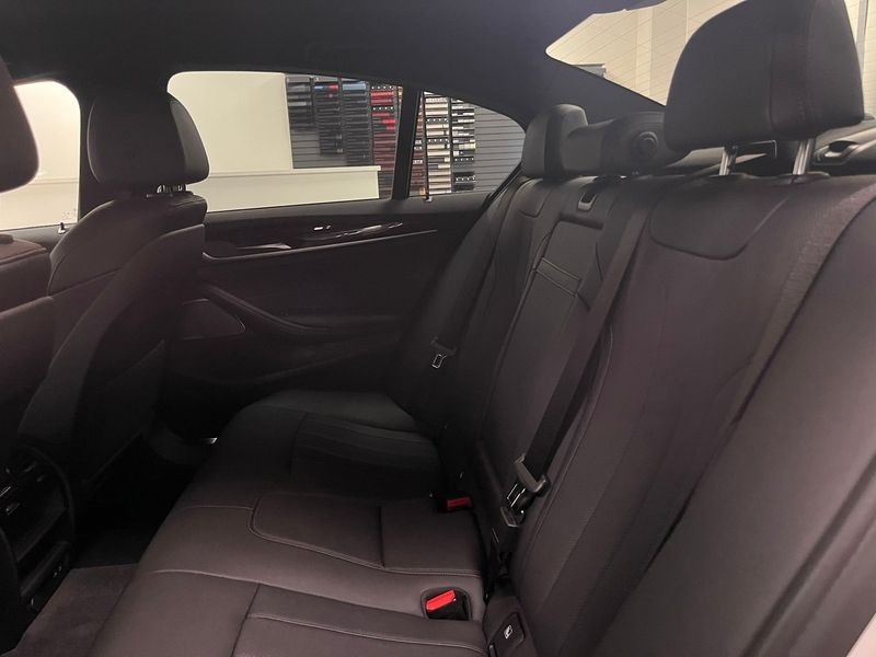 BMW 520 bild 19