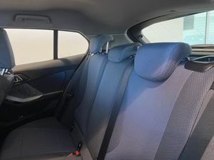 BMW 120 bild 7