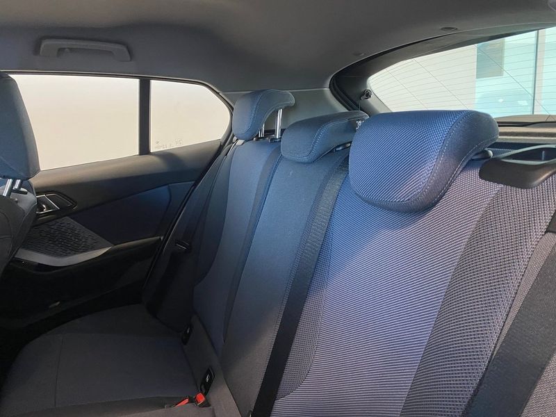 BMW 120 bild 7