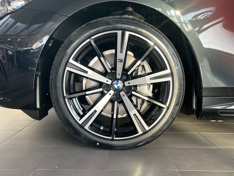 BMW i5 bild 4