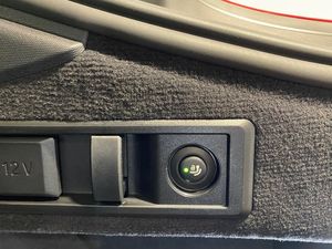 BMW i4 bild 10