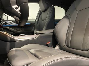 BMW i4 bild 5