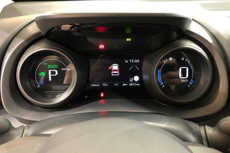 Toyota Yaris Cross bild 16