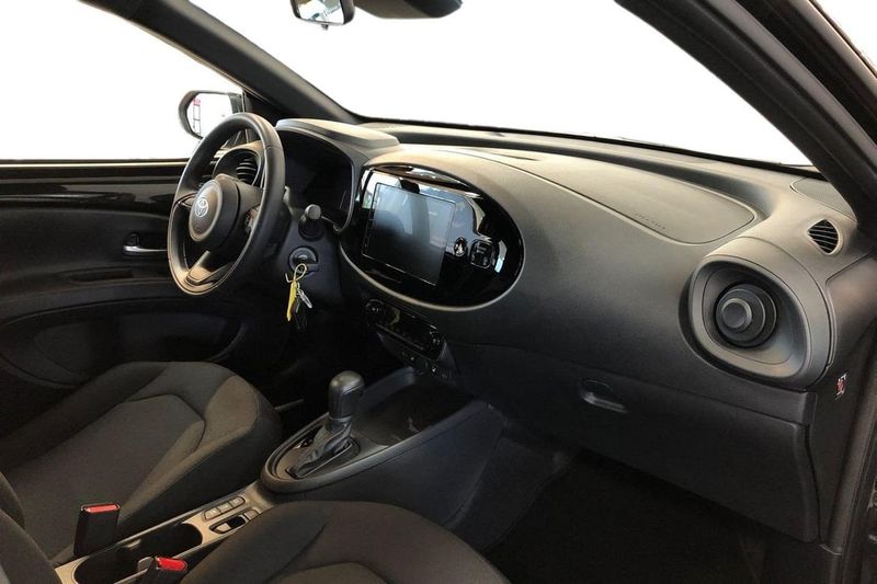 Toyota Aygo X bild 7