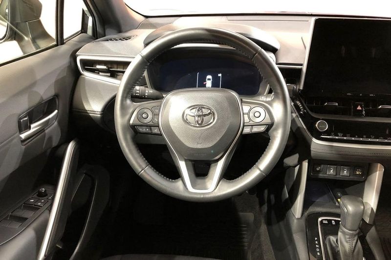 Toyota Corolla Cross bild 11