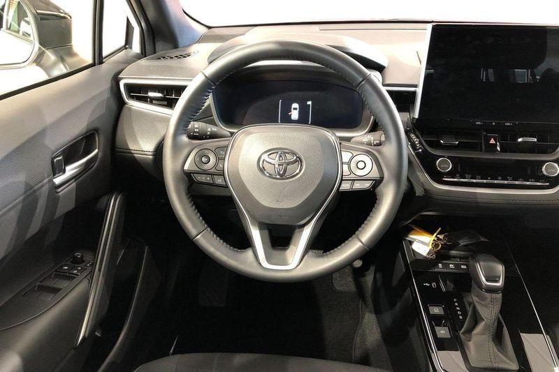 Toyota Corolla Cross bild 11