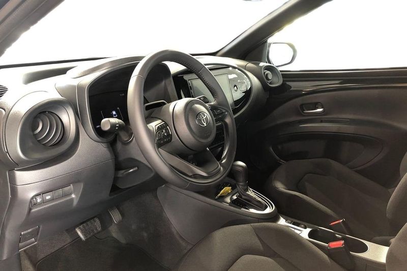Toyota Aygo X bild 6