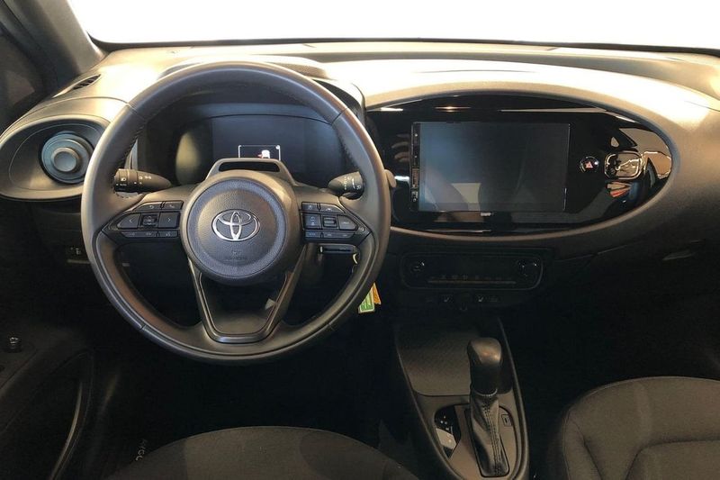 Toyota Aygo X bild 10