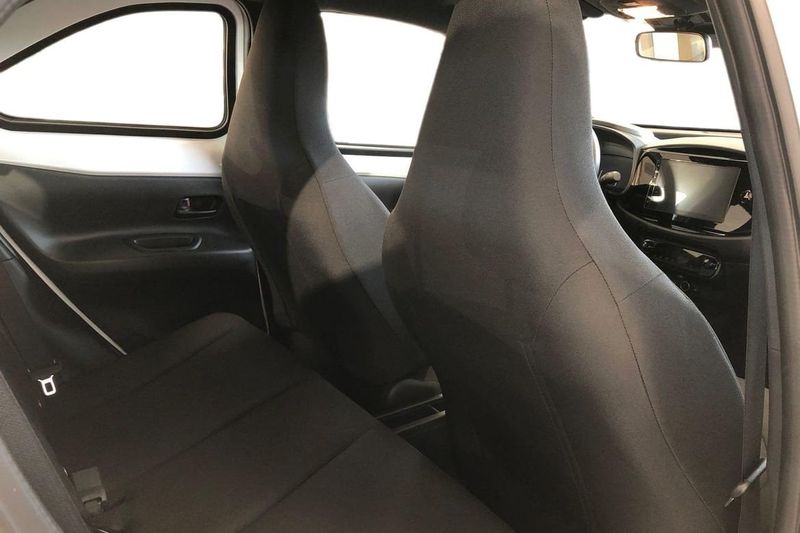 Toyota Aygo X bild 9