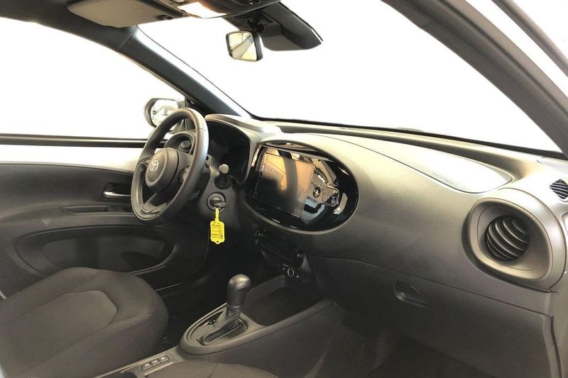 Toyota Aygo X bild 7
