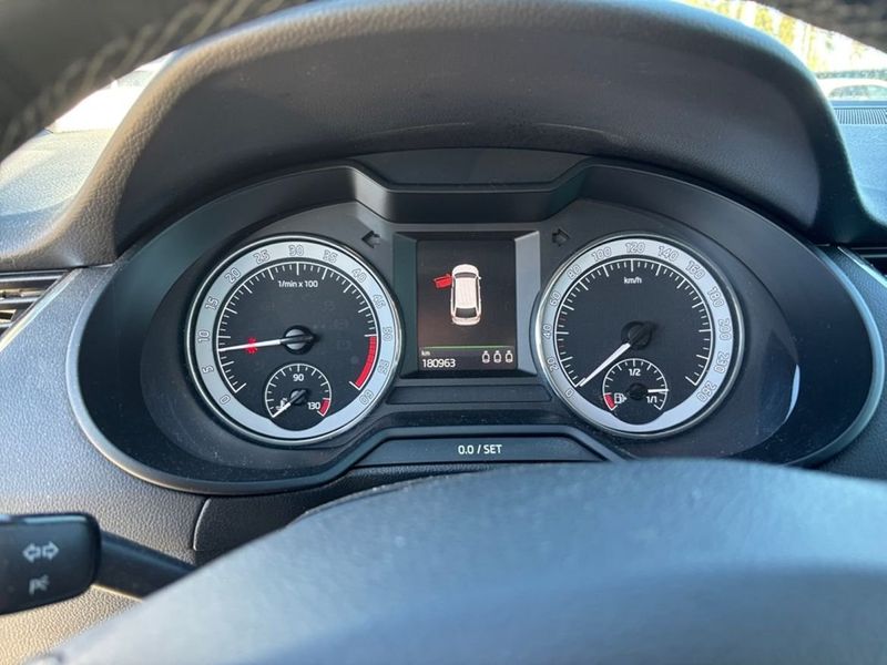Skoda Octavia bild 8