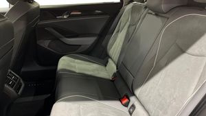 Volkswagen Passat bild 8