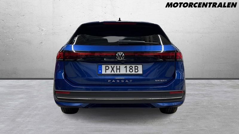 Volkswagen Passat bild 3