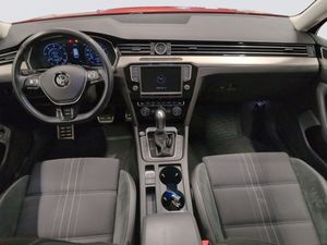 Volkswagen Passat bild 9