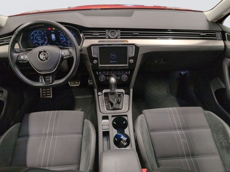 Volkswagen Passat bild 9