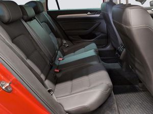 Volkswagen Passat bild 15