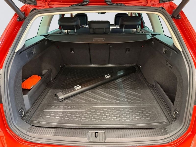 Volkswagen Passat bild 2
