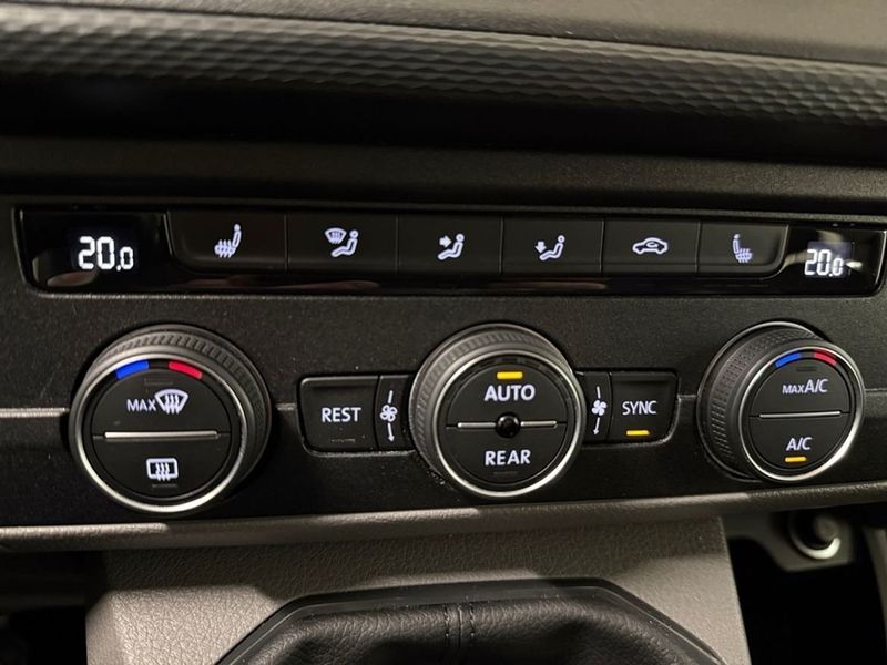 Volkswagen Caravelle bild 11