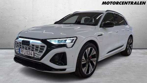 Audi Q8 e-tron 55 E-TRON QUATTRO S LINE 300,00 KW Selection - 2024
