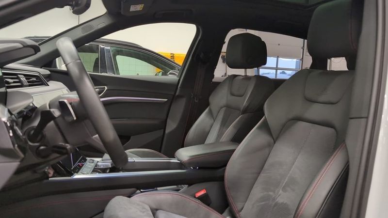 Audi Q8 e-tron bild 14