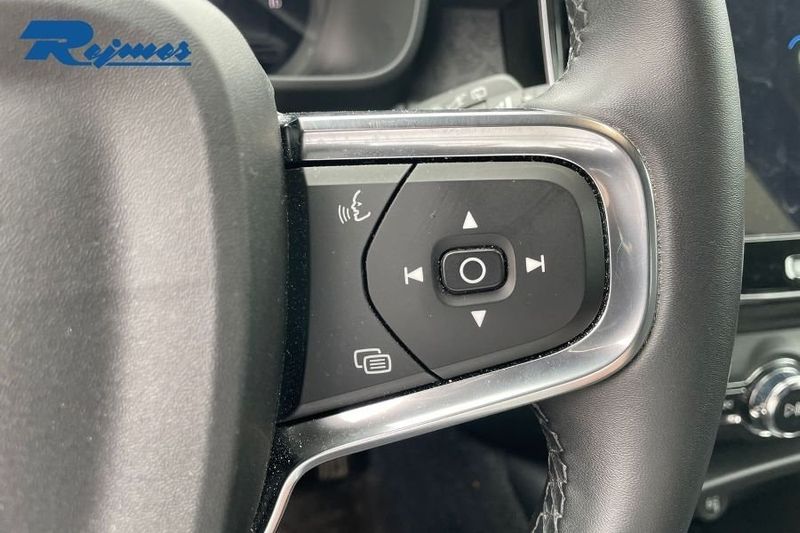 Volvo EX40 bild 8
