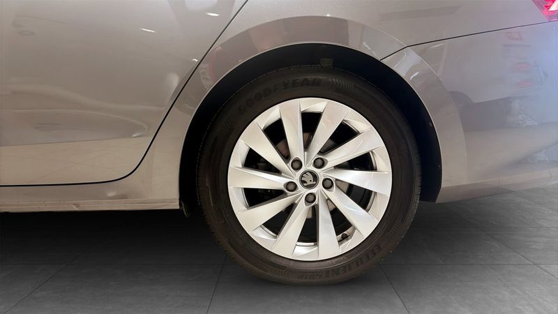 Skoda Octavia bild 5