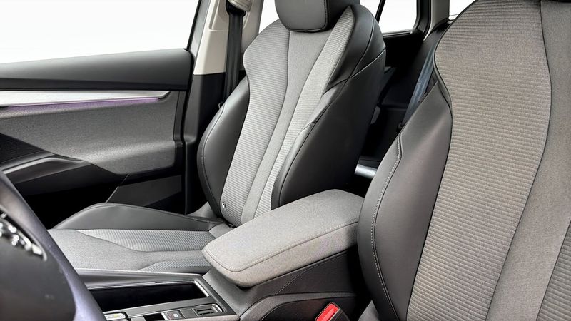 Skoda Enyaq bild 8