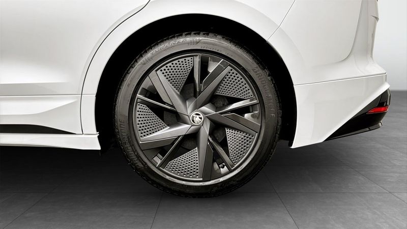 Skoda Enyaq bild 6