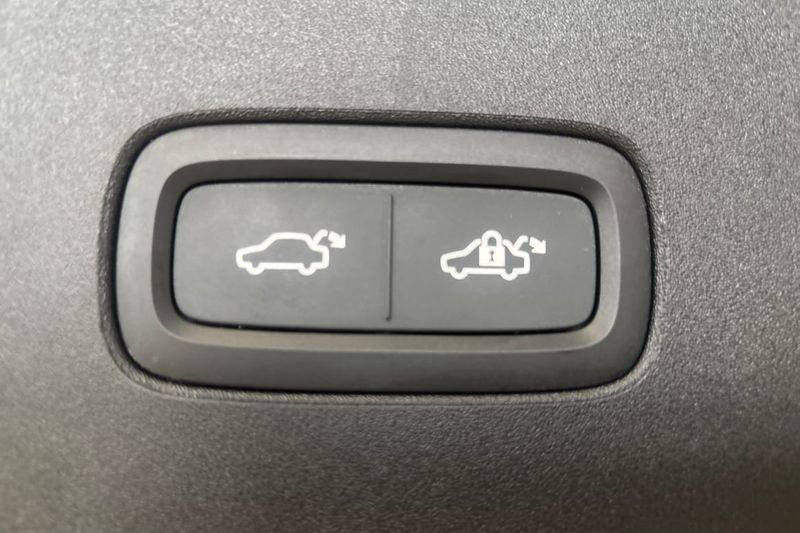 Volvo EX90 bild 18