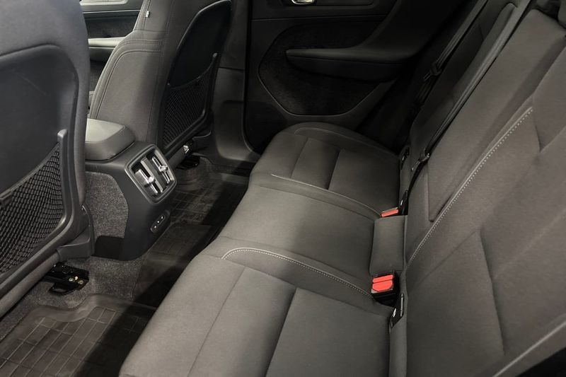 Volvo EX40 bild 12