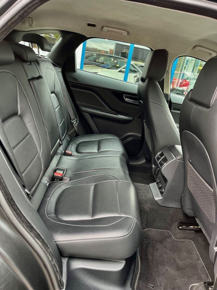 Jaguar F-Pace bild 11