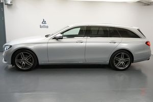Mercedes E220 bild 2