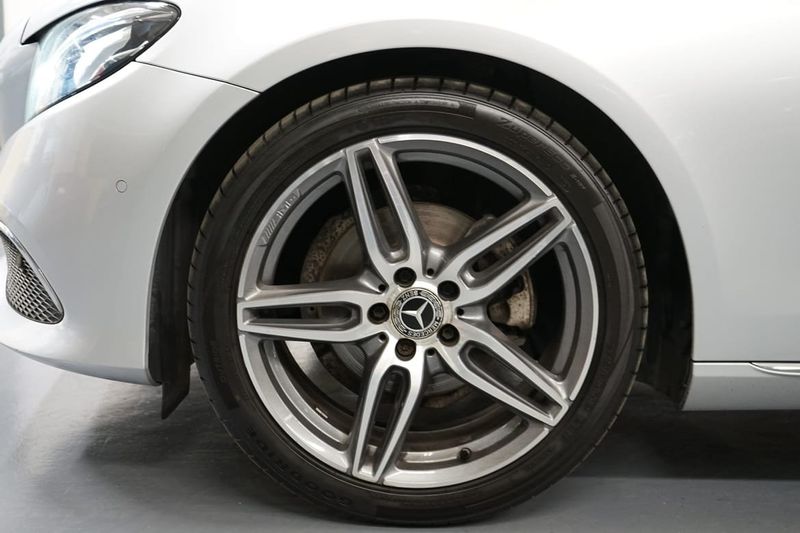Mercedes E220 bild 15