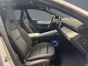 Polestar 4 bild 8
