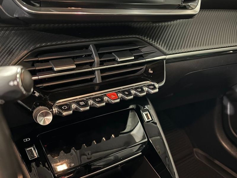 Peugeot 208 bild 10