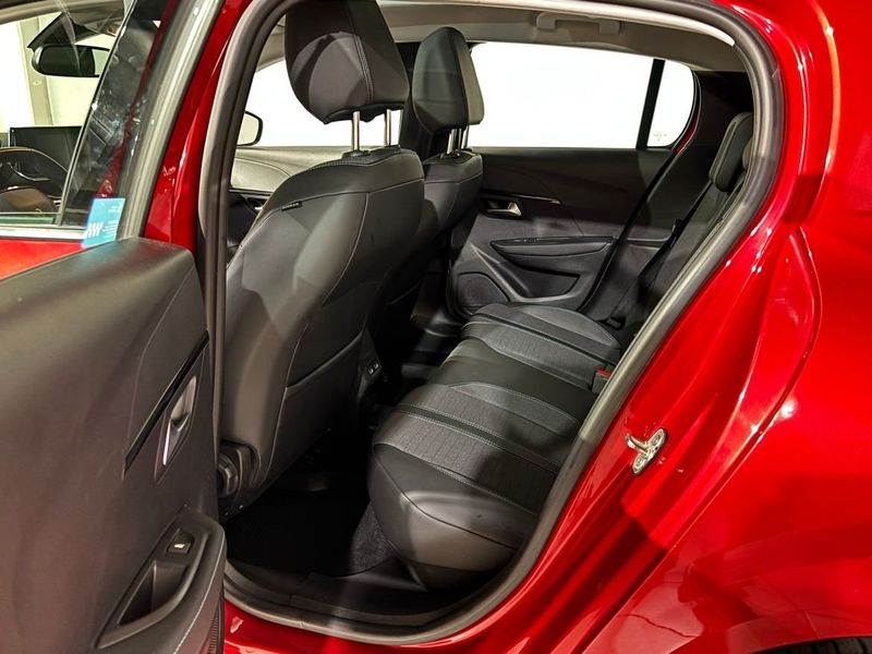 Peugeot 208 bild 13