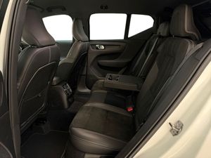 Volvo XC40 bild 7