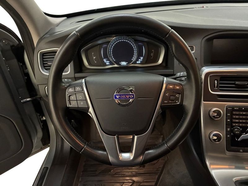Volvo V60 bild 8