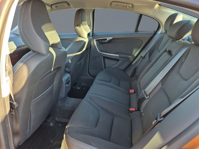 Volvo S60 bild 7