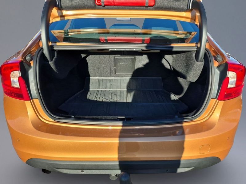 Volvo S60 bild 8