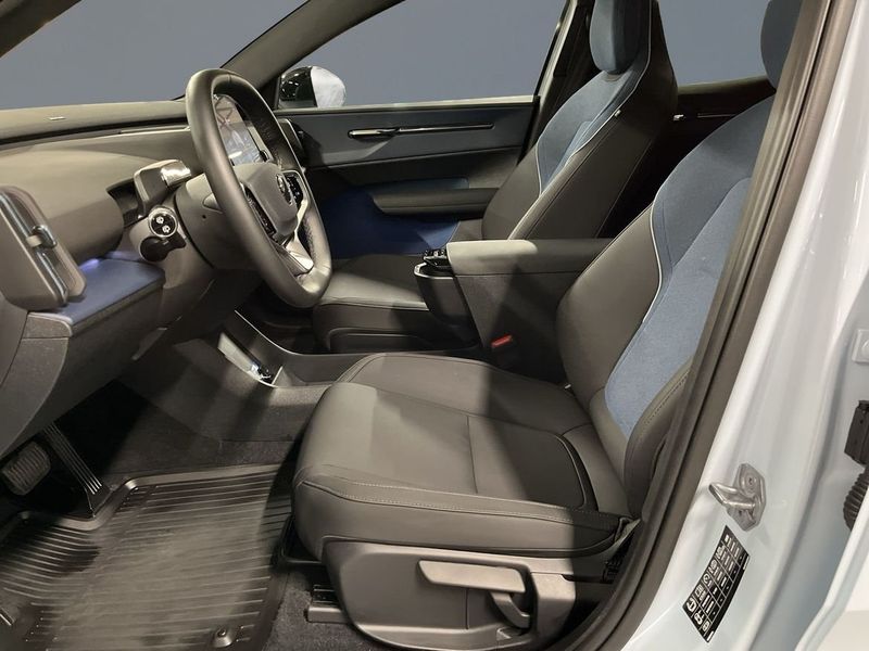 Volvo EX30 bild 7