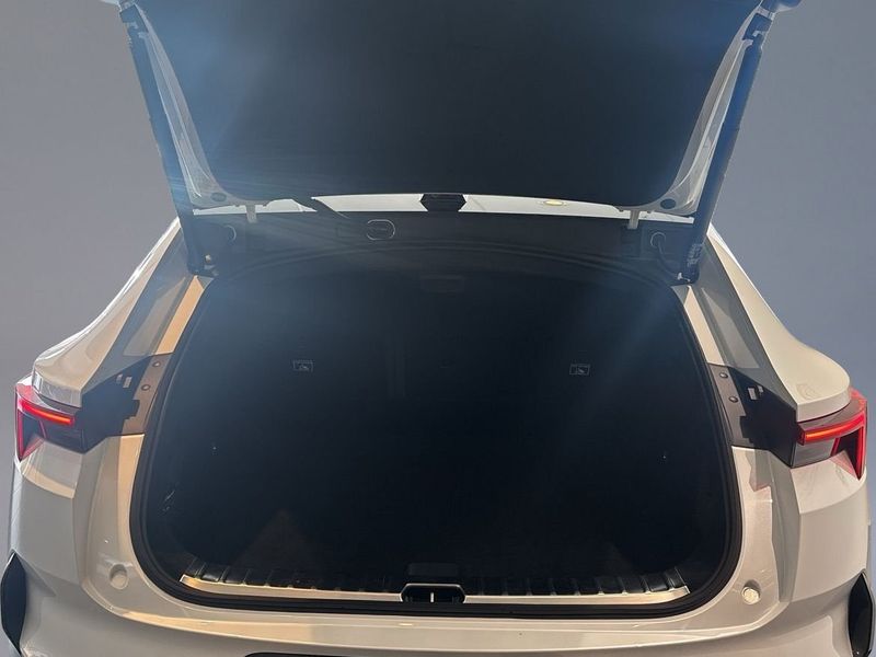 Polestar 4 bild 10