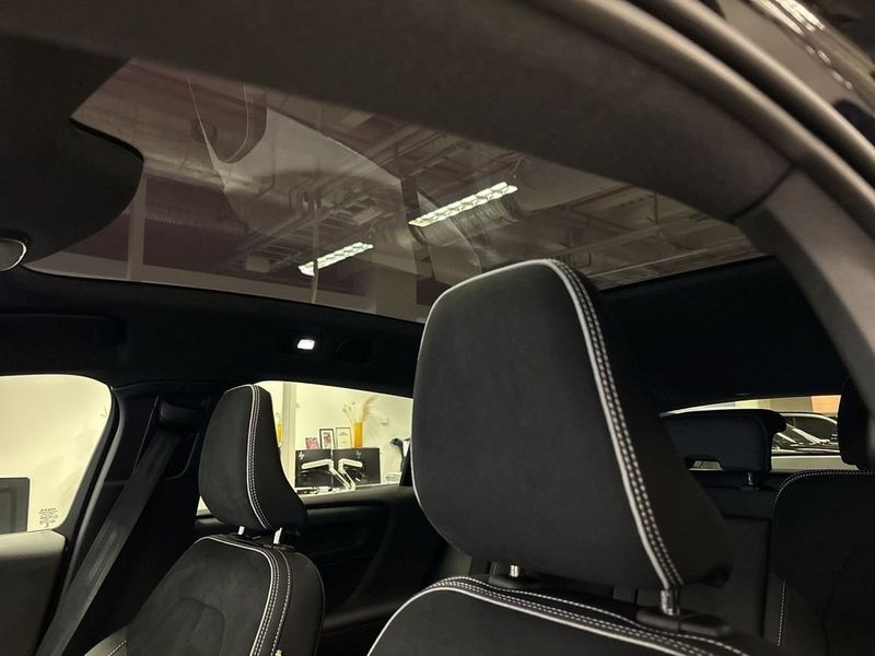 Volvo EC40 bild 14