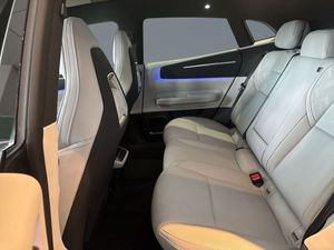 Polestar 4 bild 9