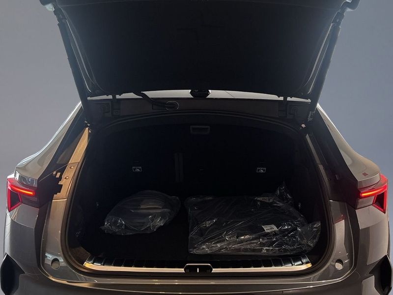 Polestar 4 bild 10