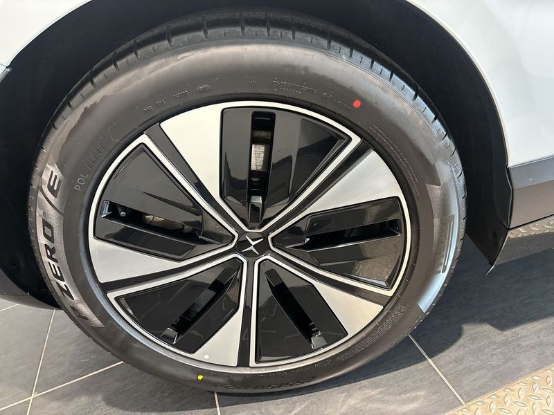 Polestar 4 bild 12
