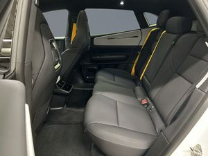 Polestar 4 bild 9