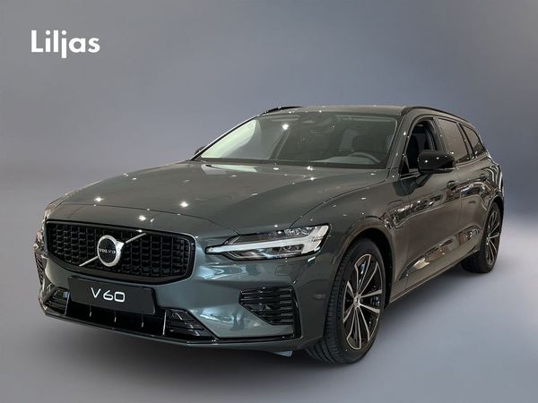 Volvo V60 T6 AWD Plus Dark Nordic Edition//Dragkrok - 2026