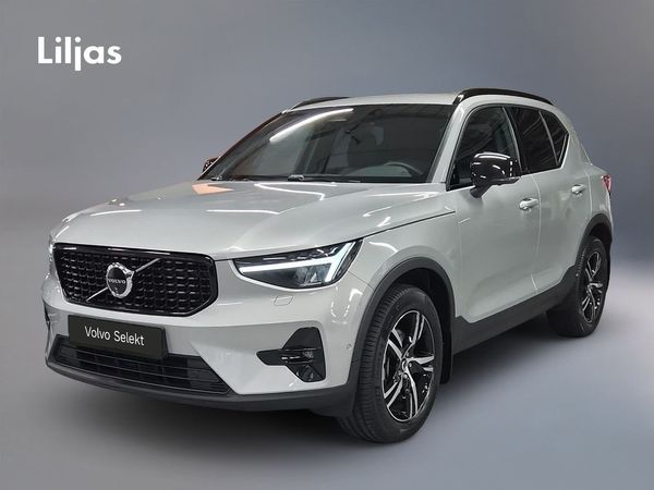 Volvo XC40 B3 FWD Bensin Plus Dark//360-kamera//Drag - 2025